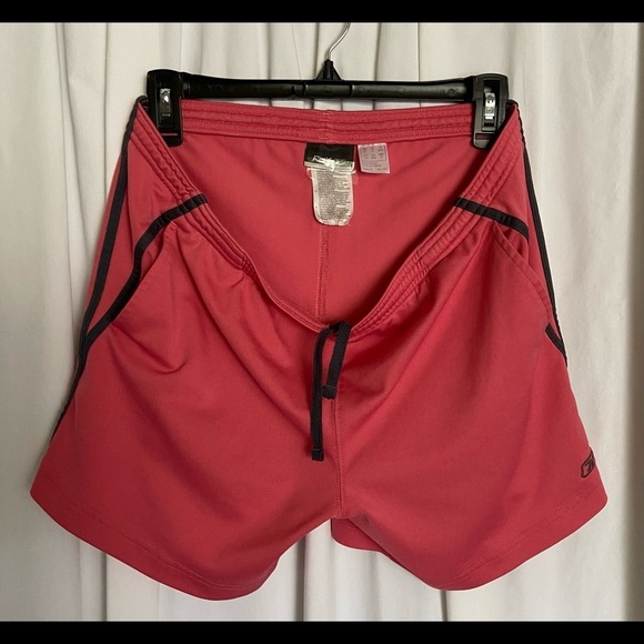 REEBOOK Shorts, Size-M, Salmon Pink w/Dark Accents & Ties at Waist, Lightly Used - Picture 9 of 12